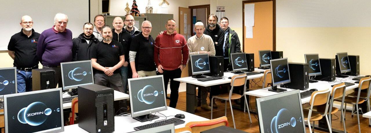 I prof tornano sui banchi: lezione di Linux con i papà informatici
